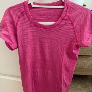 Lululemon Swiftly tee